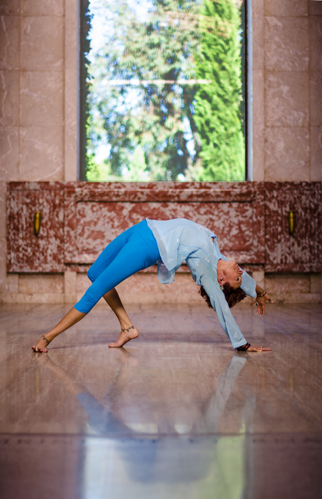 Jeanne Heileman Camatkarasana wild thing yoga pose Los Angeles Yoga Teacher